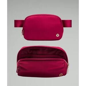 Everywhere Belt Bag 1L - Berry Rumble